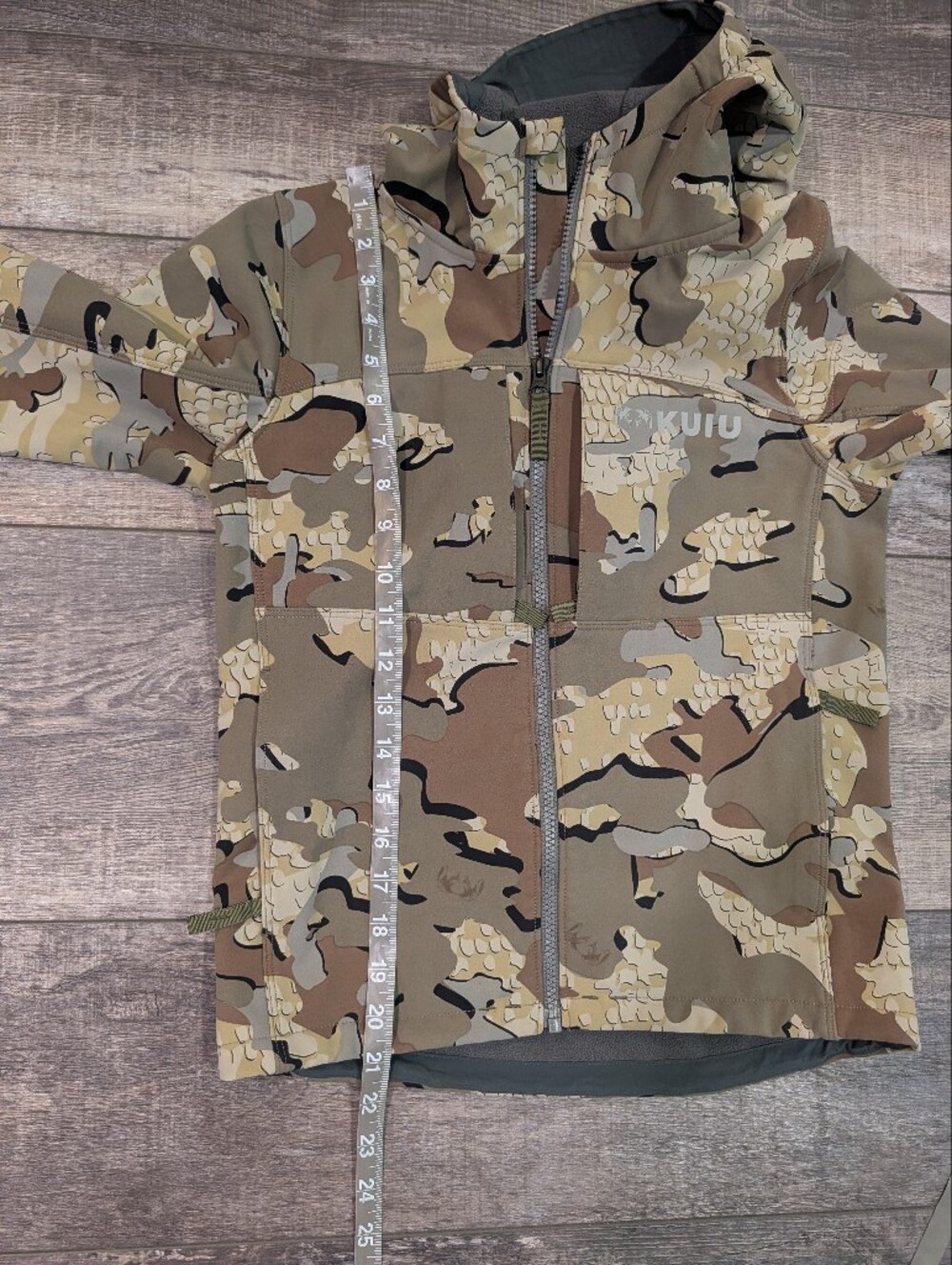 Kuiu Kids' Camo Hooded Jacket - Olive/Tan Size Small (7-8) - Picture 10 of 11